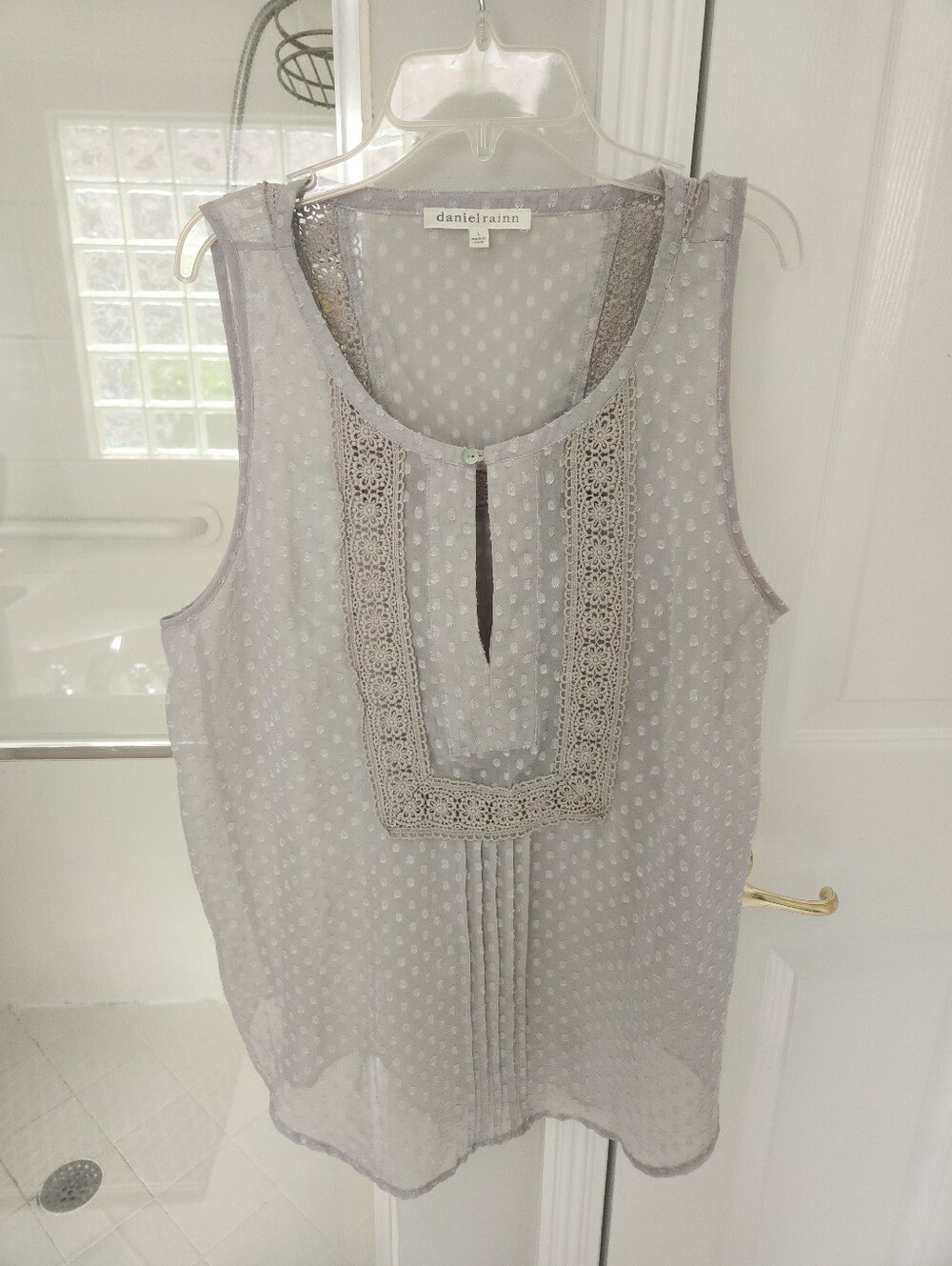 Daniel Rainn Light Gray Dot Sheer Top Size Large